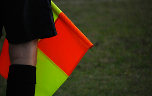Devenir arbitre. Un appel aux jeunes du club