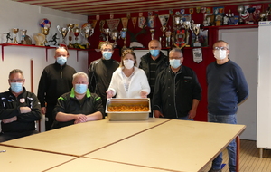 650 parts de rougail-saucisses 